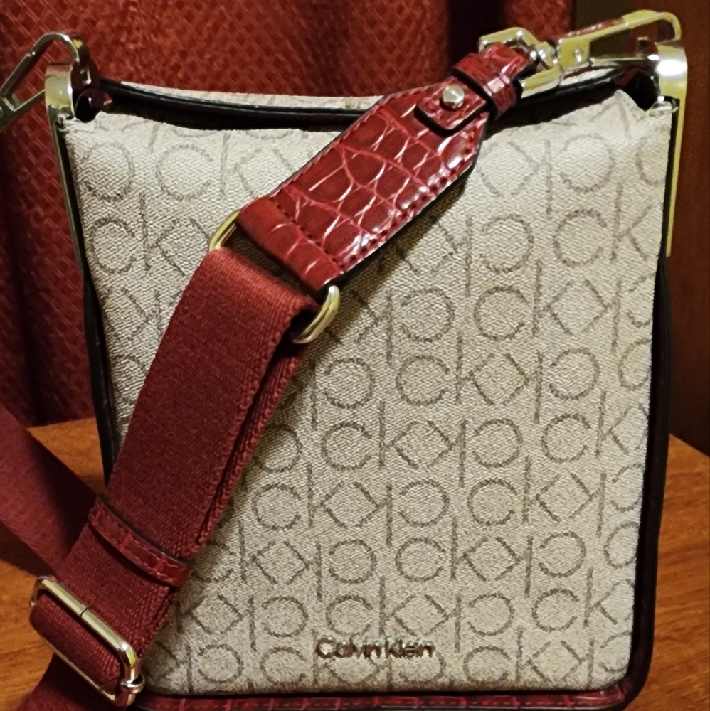 Calvin Klein crossbody